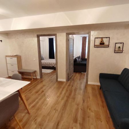 B&I Apartment Floreşti Εξωτερικό φωτογραφία